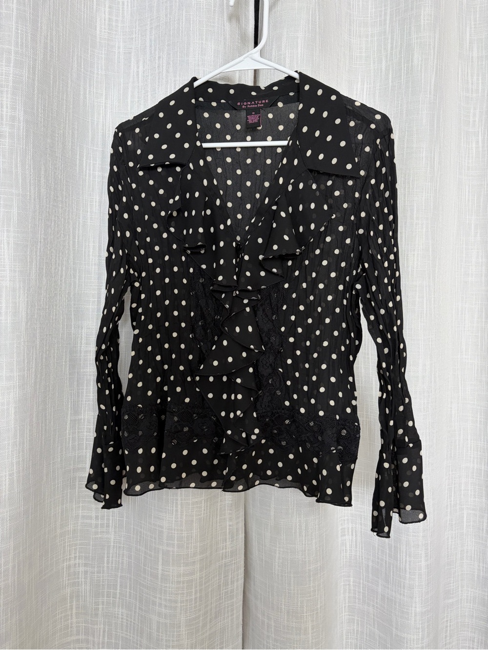 VINTAGE Signature Polka Dot Ruffle Blouse - Black/White